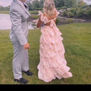 Mac Duggal dress, fits size 2-6, worn once, adjustable straps and back
